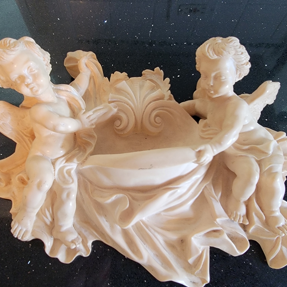 Elegant Cream Cherub Sculpture